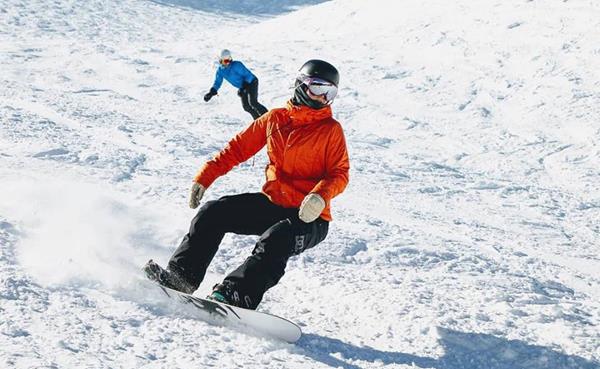 Two snowboards at the 2020 Women's Summit